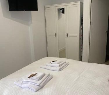 Baeza Apartment | Pet-Friendly Apartamento Baeza 4A - Rated 9.3/10 by Guests