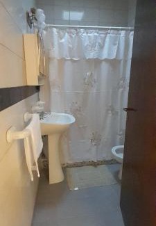 Bragado House | Pet-Friendly Alojamiento BRAGADO with Perfect 10 Review