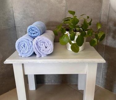 Posadas Apartment | Central Accommodation: Rated 9.9/10 & Family-Friendly