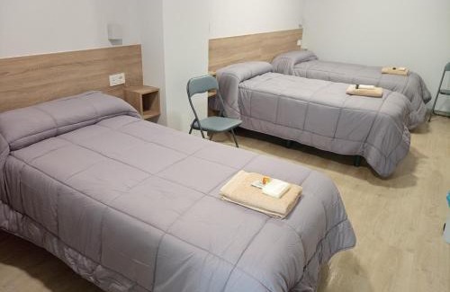 Sigueiro Apartment | Comfortable Alojamiento Camiño Real with Family-Friendly Amenities