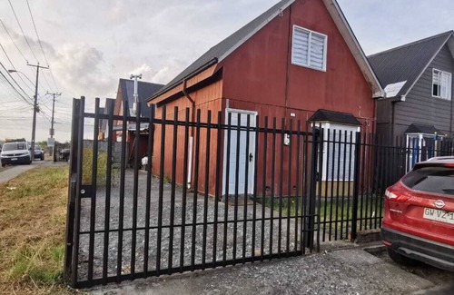 Puerto Montt House | Family-Friendly Casa Completa in Puerto Montt with Kitchen