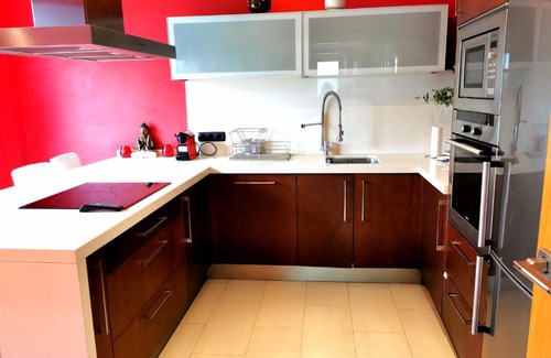 Sada House | Stylish Accommodation with Breathtaking Sea Views
