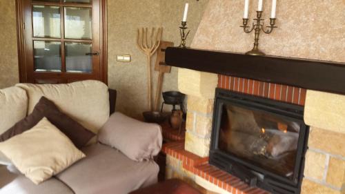 Las Navas Del Marques House | Inviting Oceanfront Stay at Alojamiento Turistico La Dehesa