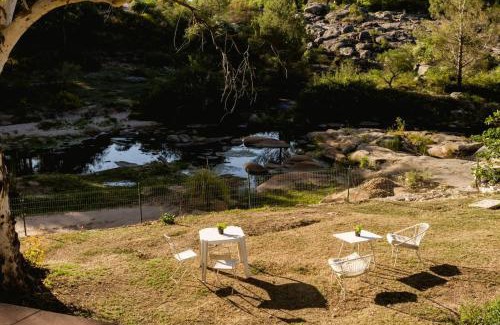 Villa Flor Serrana House | Cozy Stay at Alojamiento frente al Arroyo Cristal