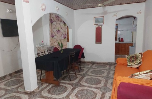 Puerto Iguazu House | Affordable Family-Friendly Stay at Alojamiento Hilda F