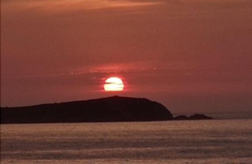 Valdovino House | Oceanfront Retreat at Playa de Pantin - Family Friendly Stay