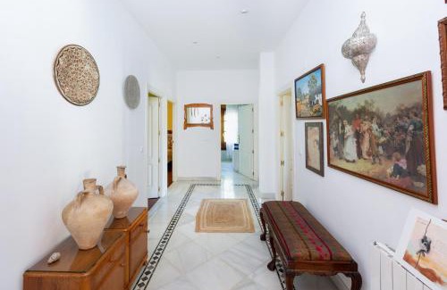 Baza Villa | Discover a Luxurious Rural Retreat with Pool and Hot Tub