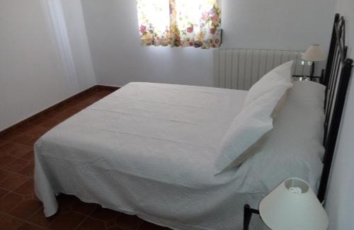 Campillos House | Cozy Getaway at Alojamiento Rural El Orégano with Breakfast