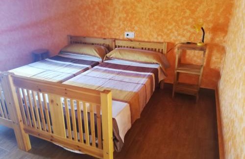 Enguidanos Hotel | Discover Alojamiento Rural Los Carriles for Your Getaway