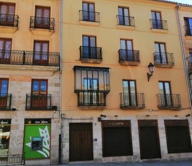 Ciudad Rodrigo Apartment | Exceptional Stay at Alojamiento Samumari - Rated 9.4/10