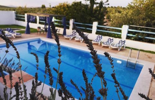 Cazorla House | Pet-Friendly Alojamiento San Juan Bautista with Oceanfront Views