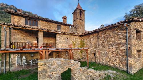 Rupit I Pruit Apartment | Inviting Allotjament Sant Joan de Fabregues with Breakfast