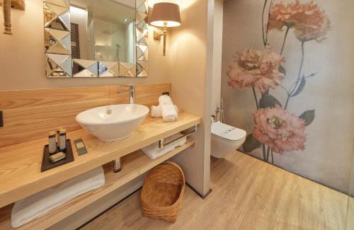 Ainsa Hotel | Exceptional Stay at Alojamientos Ainsa Sanchez - Guest Rated 9.3
