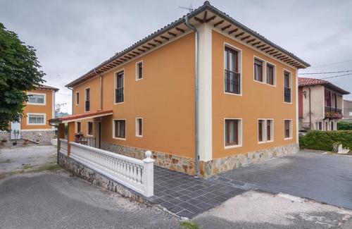 Queveda Apartment | Pet-Friendly Retreat at Alojamientos LCM - Rated 8.8/10