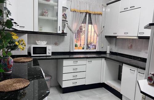 Cerro del Aguila Apartment | Discover Comfort at Alojamientos María 1 – Guest Rated!