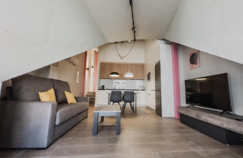 La Coruna Apartment | Discover Miss Tic in Ciudad Vieja Coruña: Guest Rated 9.4