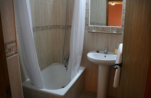 Trujillo House | Eco-Friendly Retreat at Alojamientos Plaza Mayor