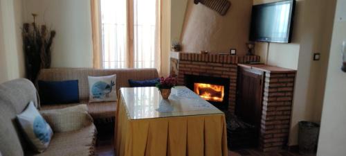 Fuentes de Leon House | Pet-Friendly Retreats at Alojamientos Rurales Los Molinos