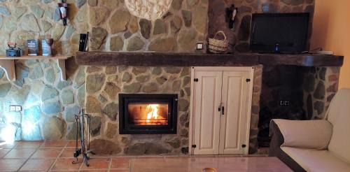 Fuentes de Leon House | Pet-Friendly Retreats at Alojamientos Rurales Los Molinos