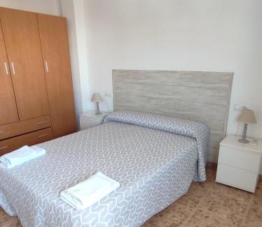 Cullar Vega Apartment | Family-Friendly Stays at Alojamientos Turísticos La Palmera