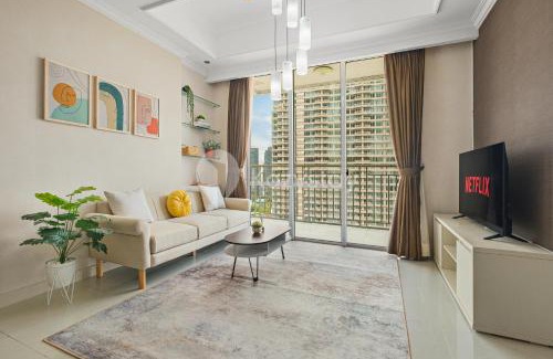 Kuningan Apartment | Relax at Aloka by Kozystay - Kuningan with Pool Access