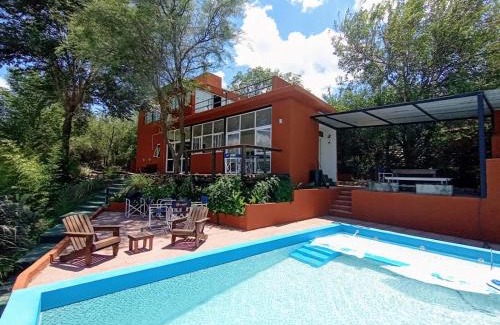Mina Clavero Bed & Breakfast | Cozy Alondra Boutique: Pet-Friendly Stay with Pool & Breakfast