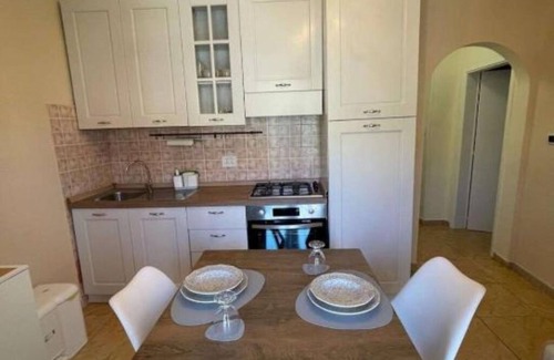 Cosenza Apartment | Along Crati River, mini apartment, vico Postierla, historic center.