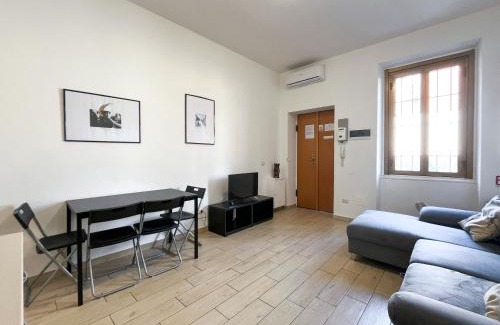 Corsico Apartment | Pet-Friendly Smart Flat by the Canal for 4 Guests