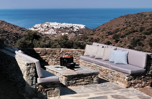 Sifnos Villa | Unwind at Aloni Residence: Pool, Spa & Gourmet Dining
