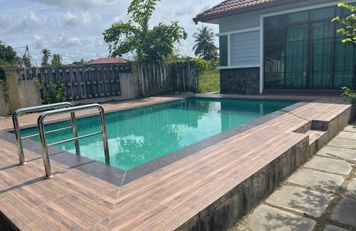 Kampung Jejawi House | Discover Alor Lanchang Roomstay: Family-Friendly Retreat