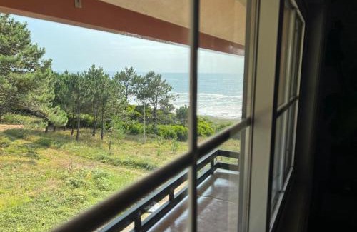 Oia House | Pet-Friendly Aloxamento A Mariña with Ocean Views & Breakfast
