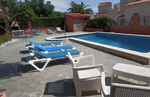 Les Tres Cales Villa | Family-Friendly Retreat at Aloy with Pool Access