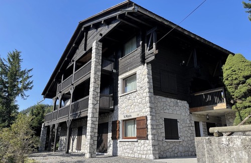 La Clusaz Apartment | Alpée 3 - Apartment in chalet for 6 people 2*