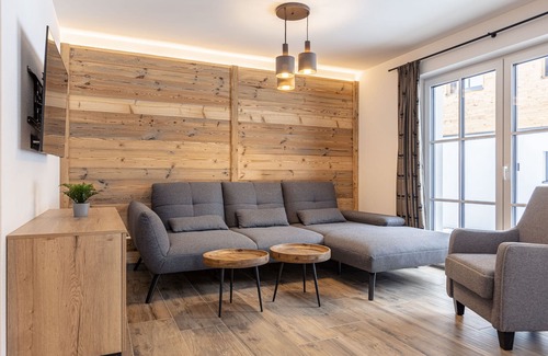 Mariapfarr Ski Chalet | Cozy Chalet Speiereck 5: Family & Pet Friendly Retreat