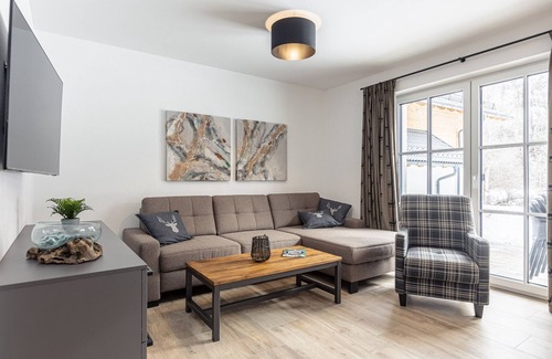 Mariapfarr Ski Chalet | Cozy Chalet Speiereck 5: Family & Pet Friendly Retreat