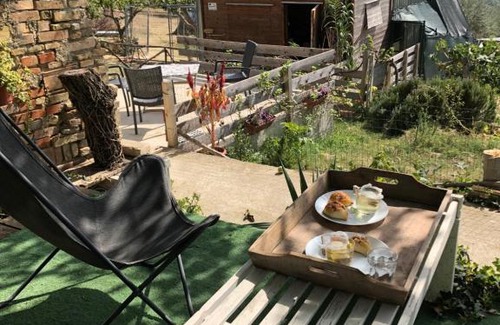 San Vincenzo-Cerchiara House | Relax at Alpacafarm Abruzzovakantie with a Hot Tub Retreat