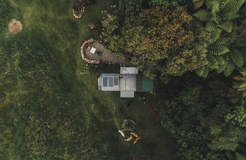 Upper Takaka House | Discover Alpacas Off Grid - Unique House Truck Getaway