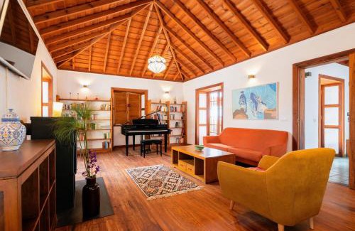 Puntagorda Villa | Discover ALPALMA casa & jardín: Family-Friendly Oasis