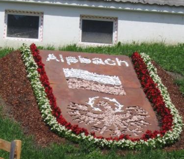 Alpbach Apartment | Alpbachblick: Family-Friendly Retreat with Hot Tub Access
