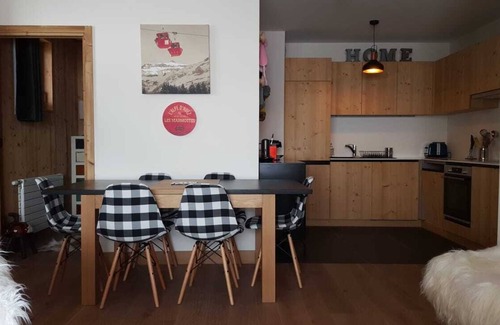 Cognet Apartment | Unforgettable Alpe d'Huez Apartment with Pool & Spa Access