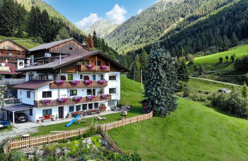 Terento House | Alpegger: Pet-Friendly Hotel with Oceanfront Views