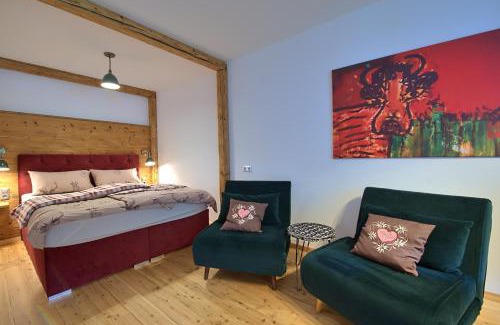 Werfenweng Apartment | Tranquil Alpen Apartment Werfenweng with Pool & Ocean Views