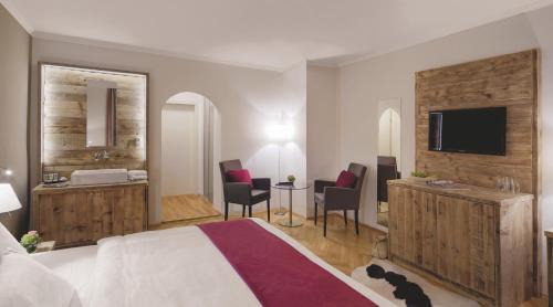 Ludwigsvorstadt-Kliniken Hotel | Pet-Friendly Alpen Hotel München - Top-Rated 4-Star Stay