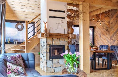 Krempachy Ski Chalet | Inviting Alpen House: Family-Friendly with Relaxing Hot Tub