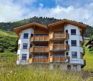 Riederalp Apartment | Guest Rated 9/10: Alpen-Park with Family-Friendly Amenities