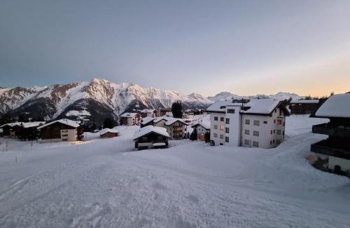 Riederalp Apartment | Guest Rated 9/10: Alpen-Park with Family-Friendly Amenities
