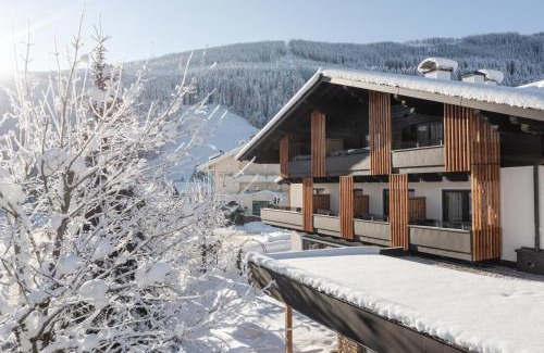 Filzmoos Hotel | Alpen Villa Rieder: Pet-Friendly Retreat with Spa & Hot Tub