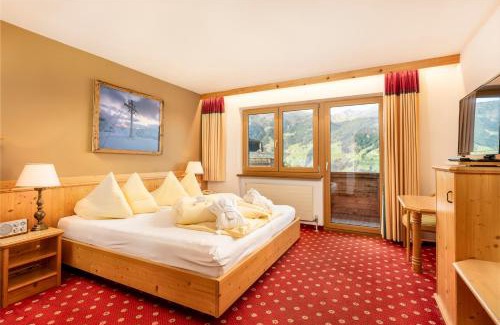 Hainzenberg Hotel | Experience Alpen Wohlfühlhotel Dörflwirt: Spa & Ocean Views