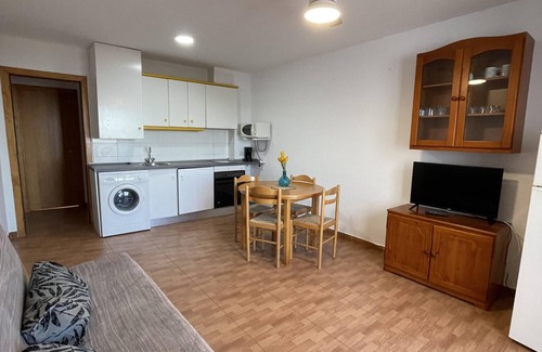 Peniscola Apartment | Relaxing 1-Bedroom Stay at Alpen1 Font Nova with Pool
