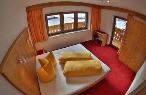 Huben Apartment | Discover Alpenapart Zell: Child-Friendly & Guest Rated 9.4